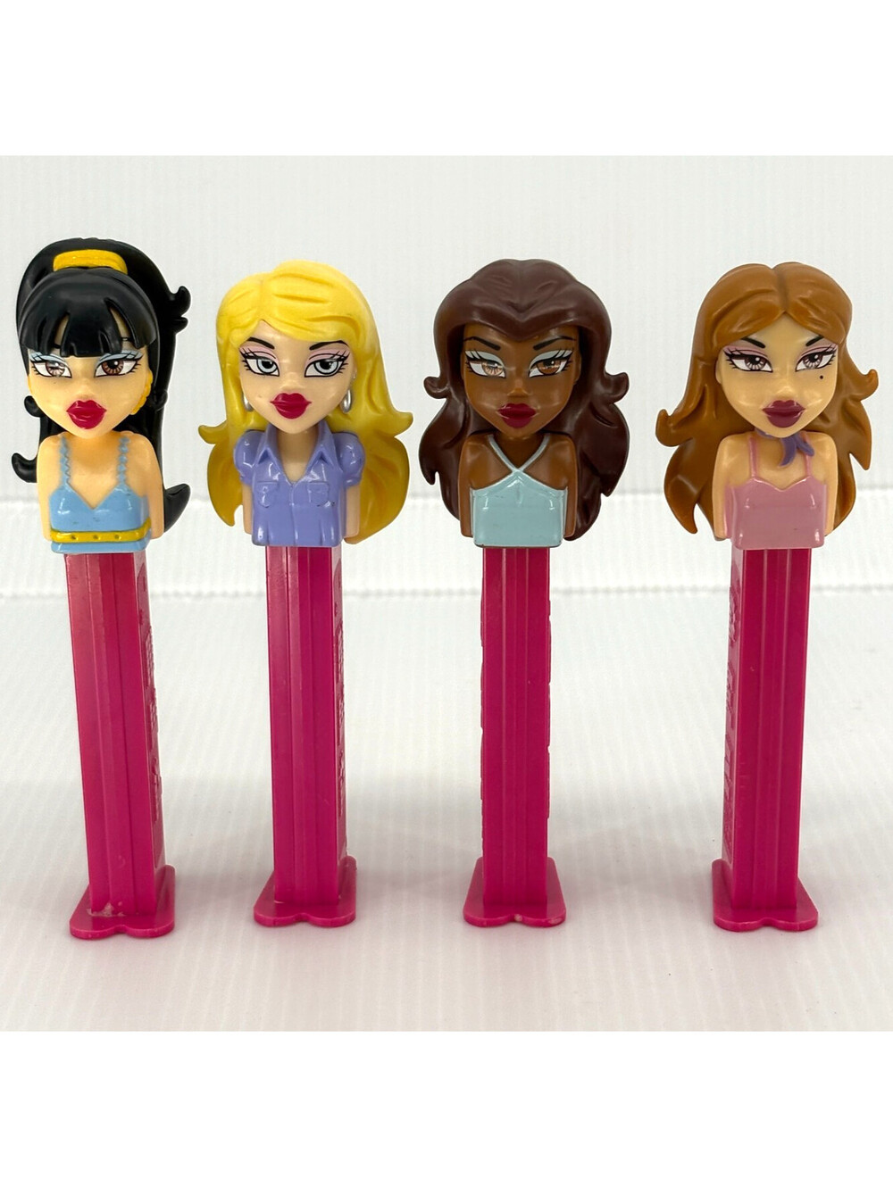 PEZ Bratz Candy Dispensers Lot Of 4 Cloe Jade Sasha Yasmin Pink Stem Figure Set